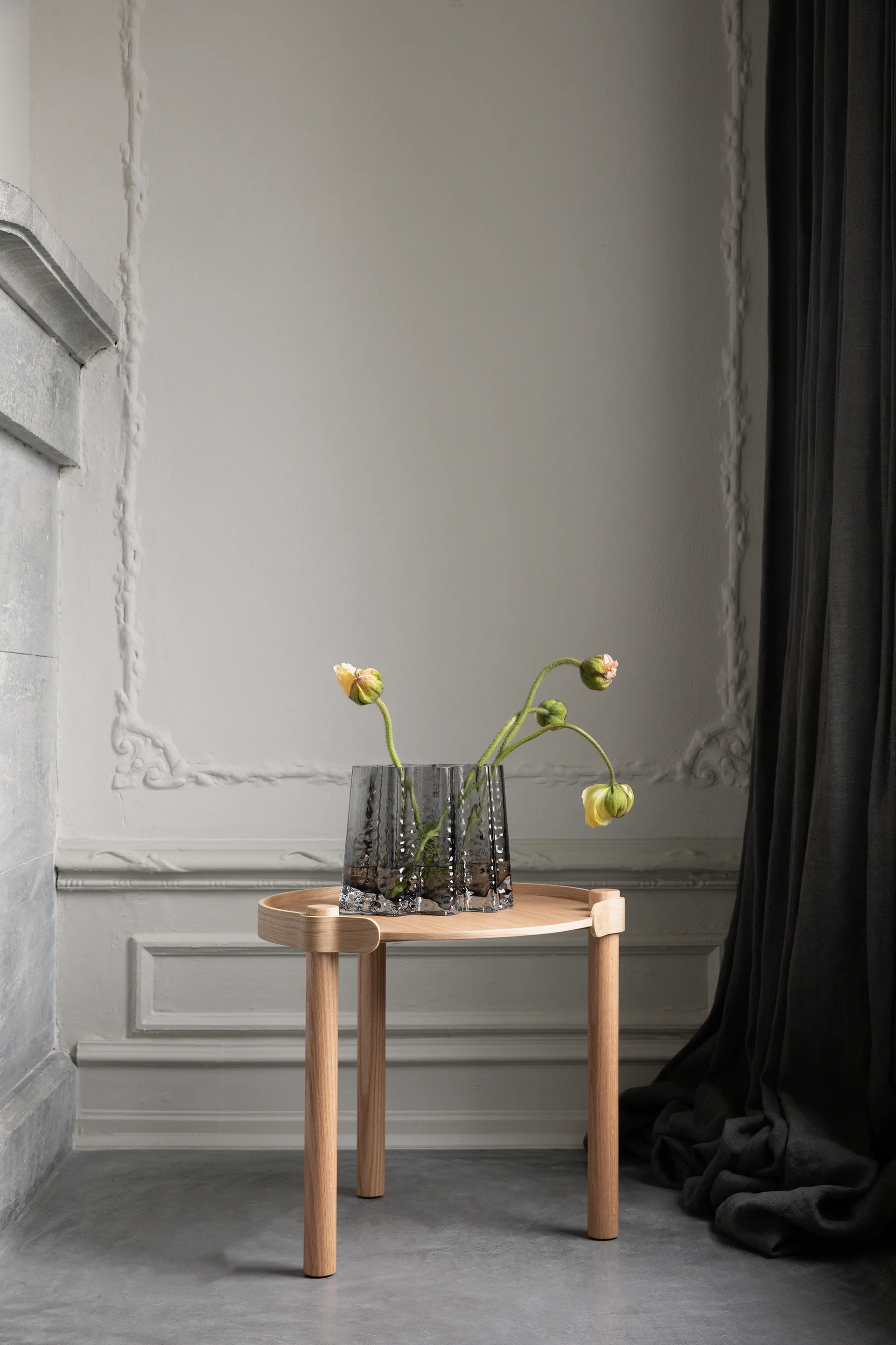 Gry wide vaas 19 cm, Smoke Cooee Design