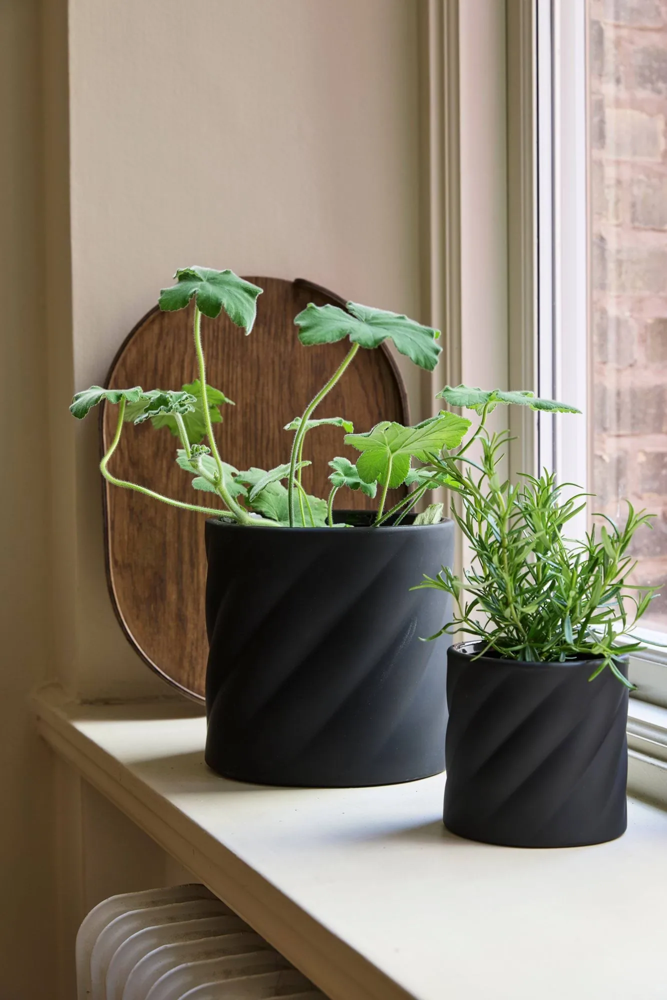 Twist bloempot, Black, klein Ø12 cm Cooee Design