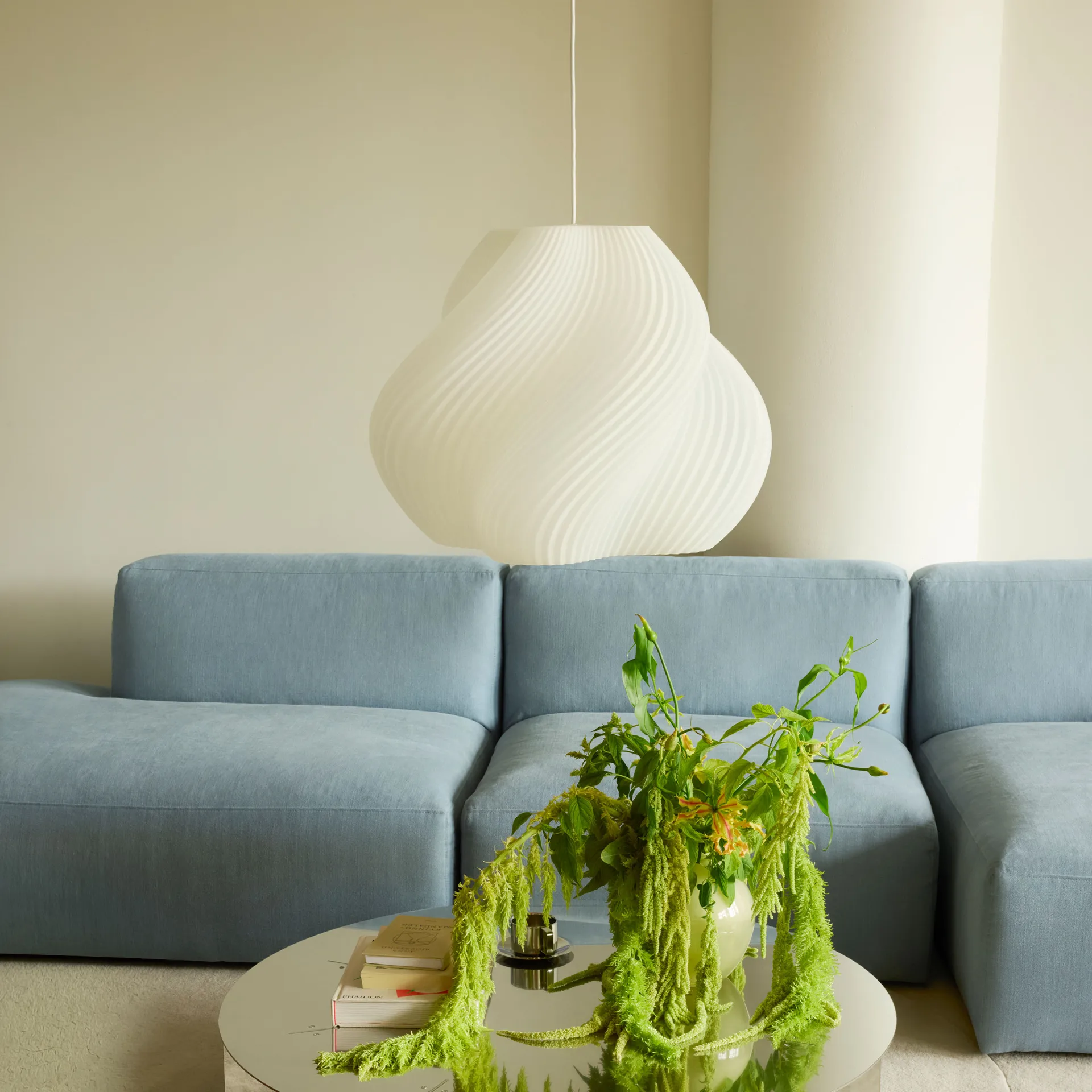 Soft Serve hanglamp, White-chrome, Mega, 60 cm Crème Atelier