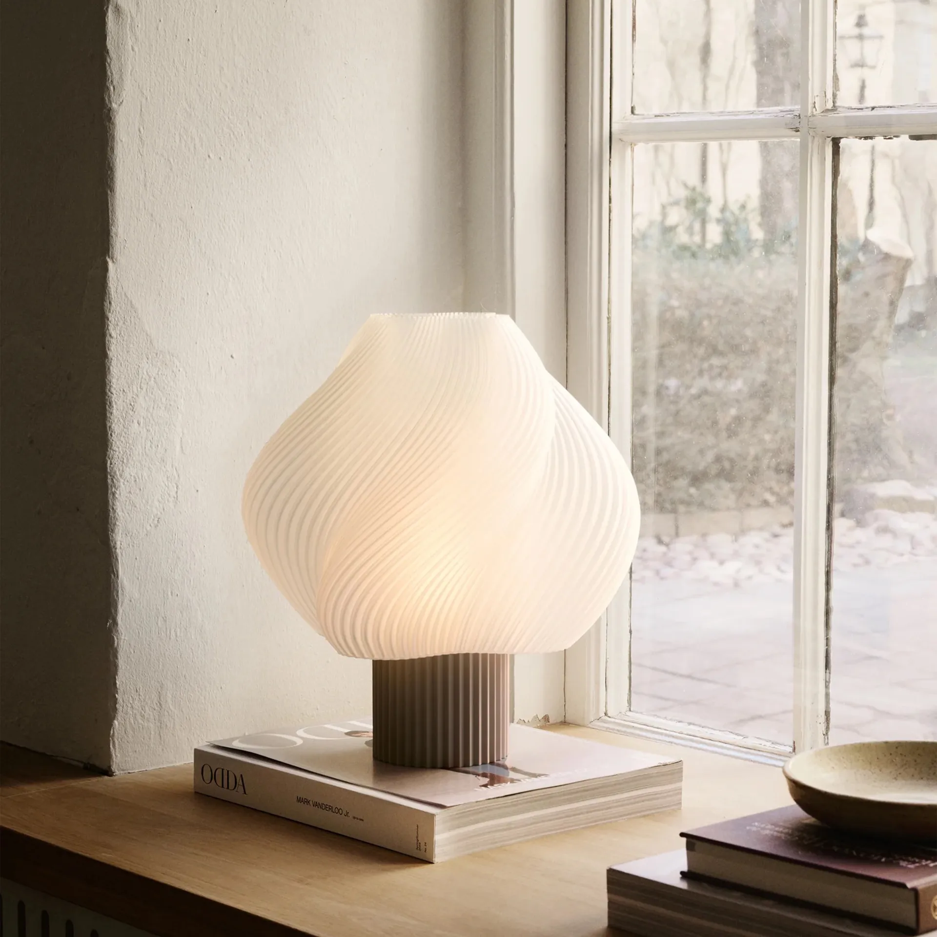 Soft Serve tafellamp, Mocha, Grande, 34 cm Crème Atelier