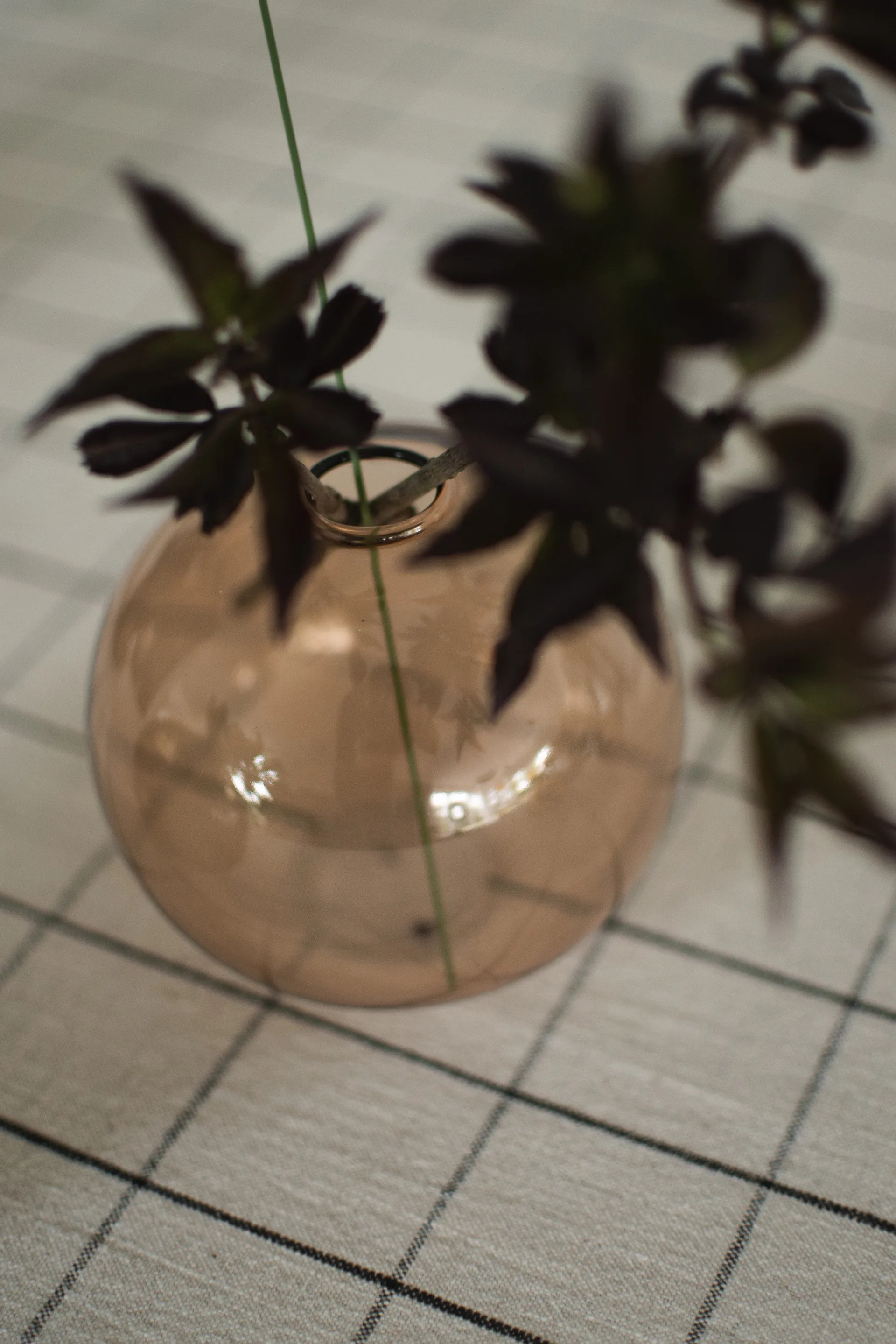 Ball vaas Ø10 cm, Beige DBKD