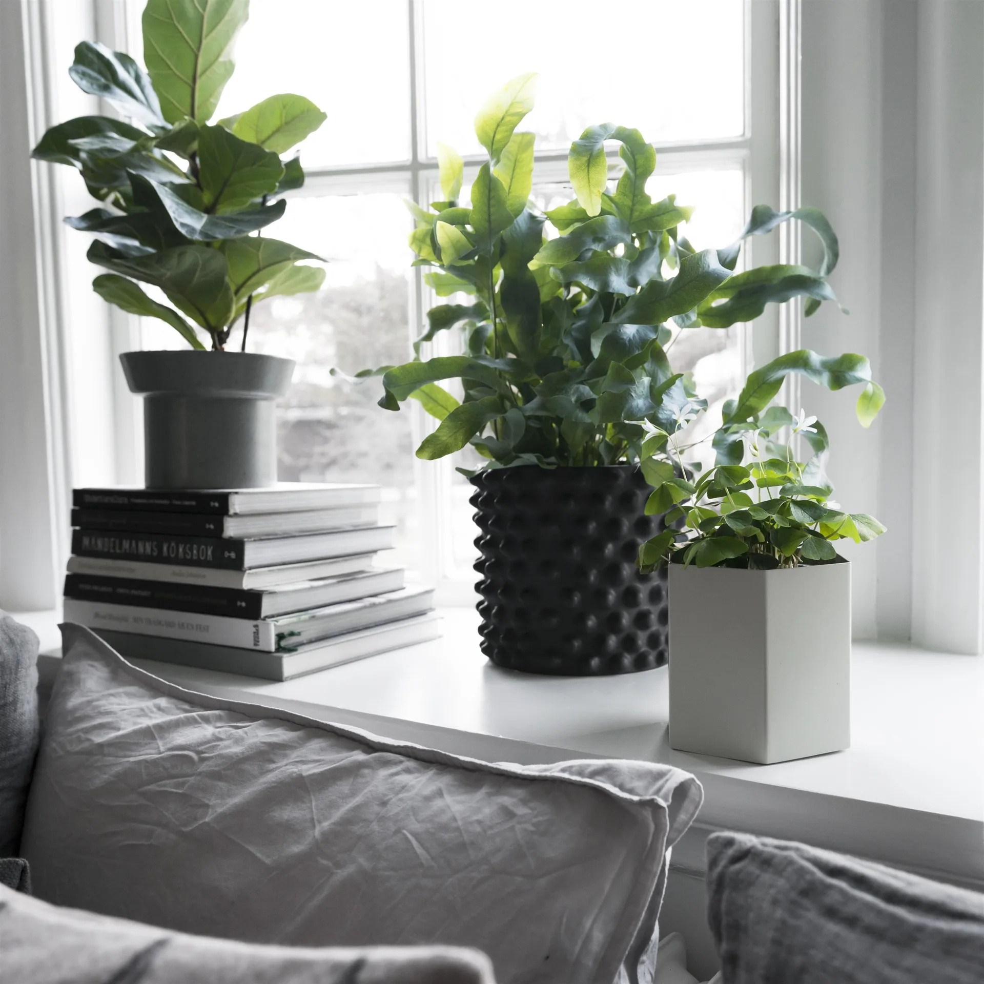 Cloudy pot donkergrijs, klein - Ø 21 cm DBKD