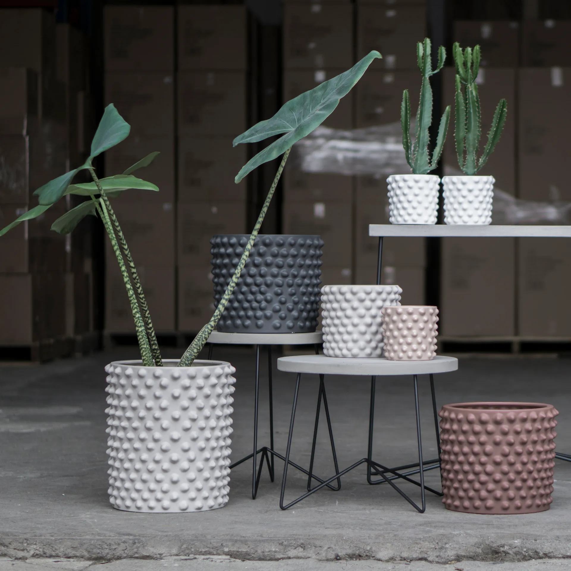 Cloudy pot greige, Large Ø33 cm DBKD