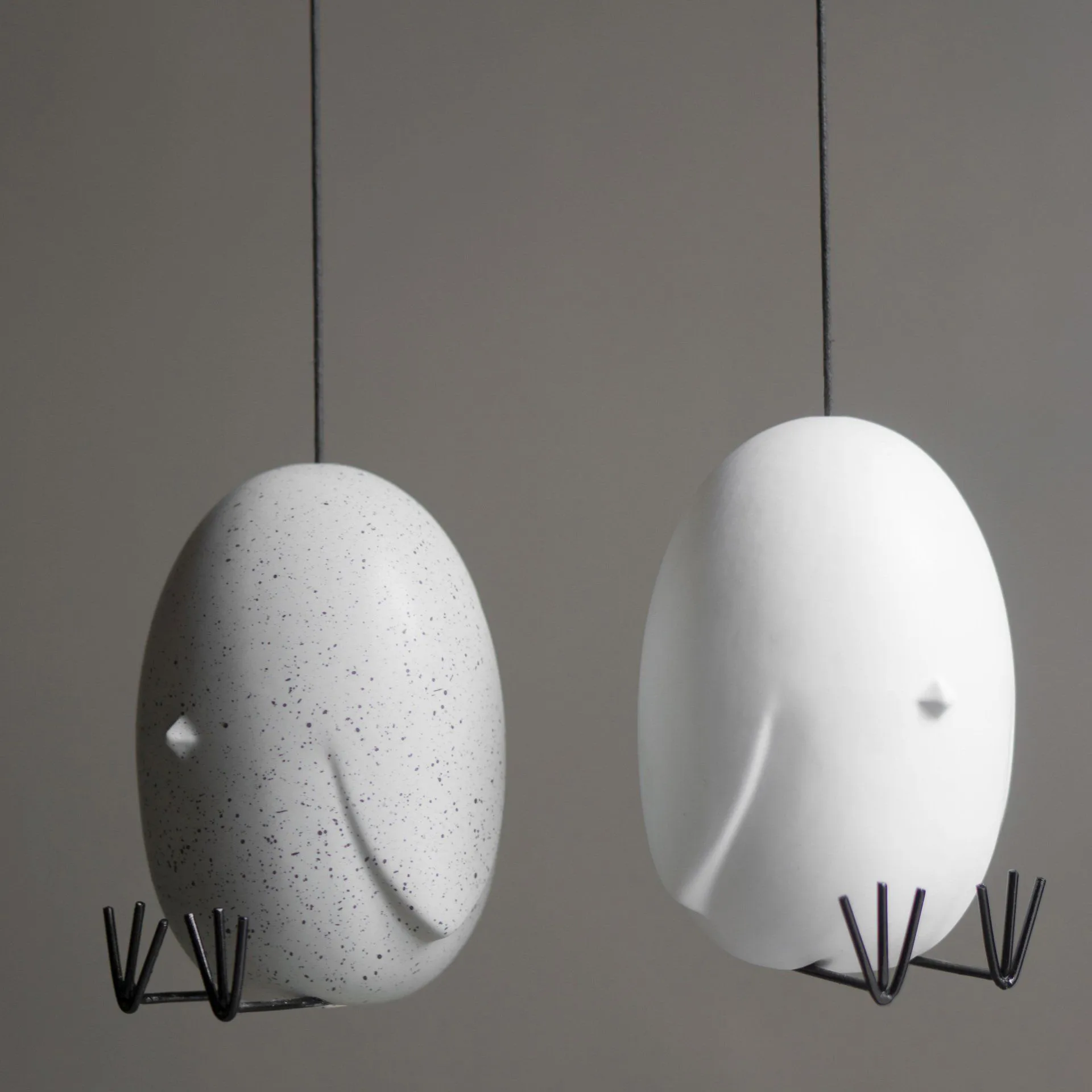 Hang Around paasdecoratie, Mole dot DBKD