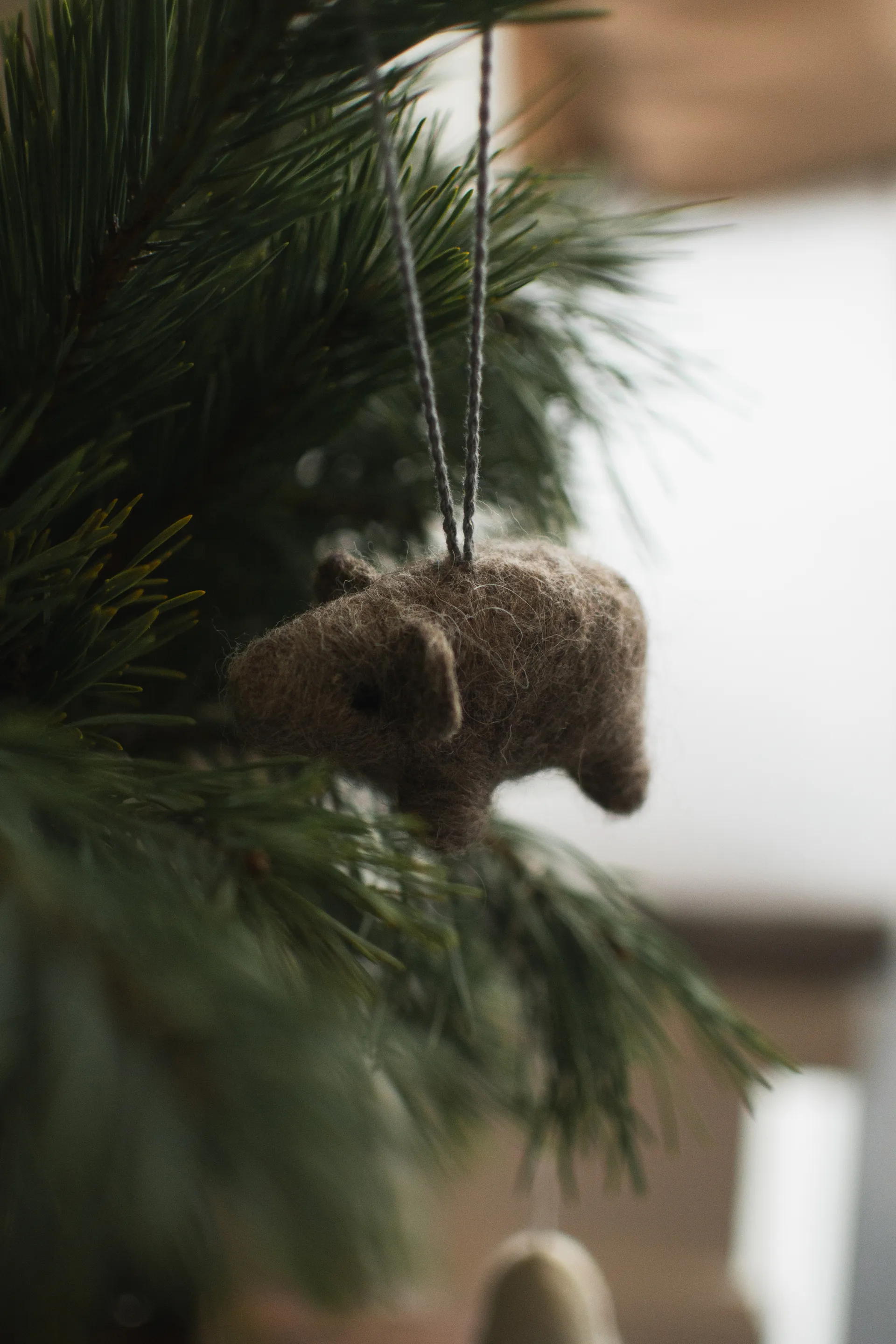 Hangend varken decoratiehanger, Beige DBKD