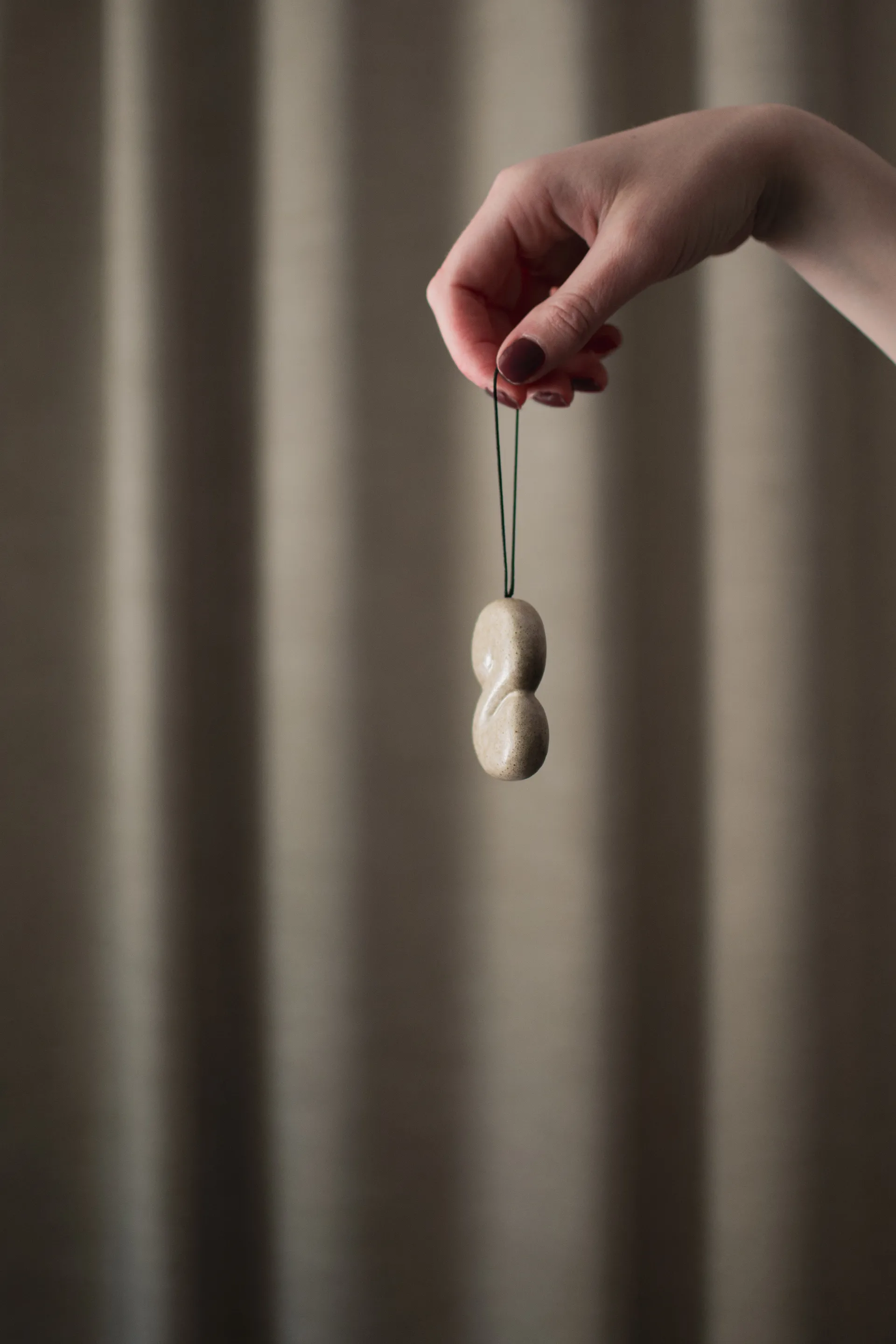 Hanging bun decoratiehanger, Beige DBKD