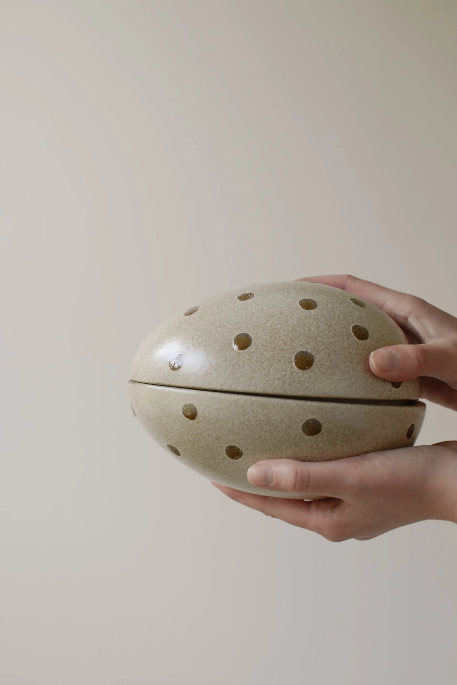 Nest schaal, Beige dot DBKD