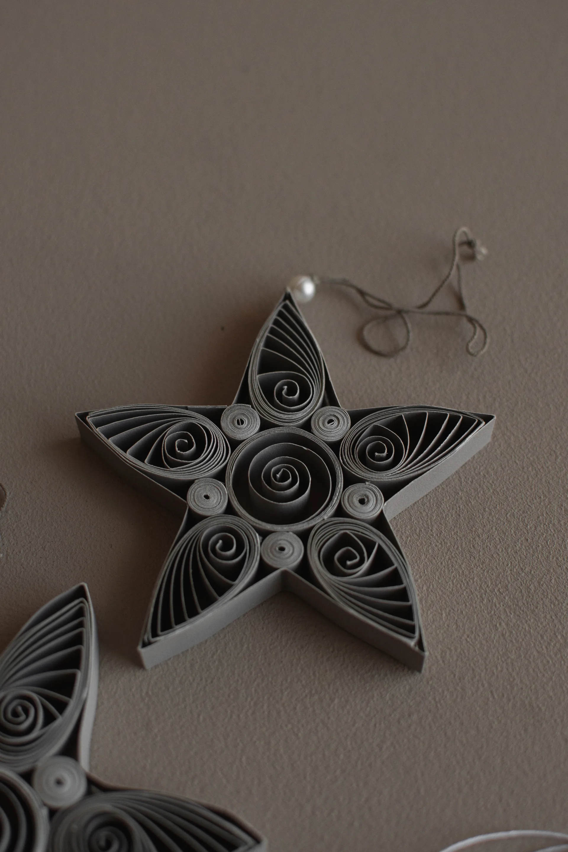 Paper star kersthanger 10,5 cm, Mole DBKD