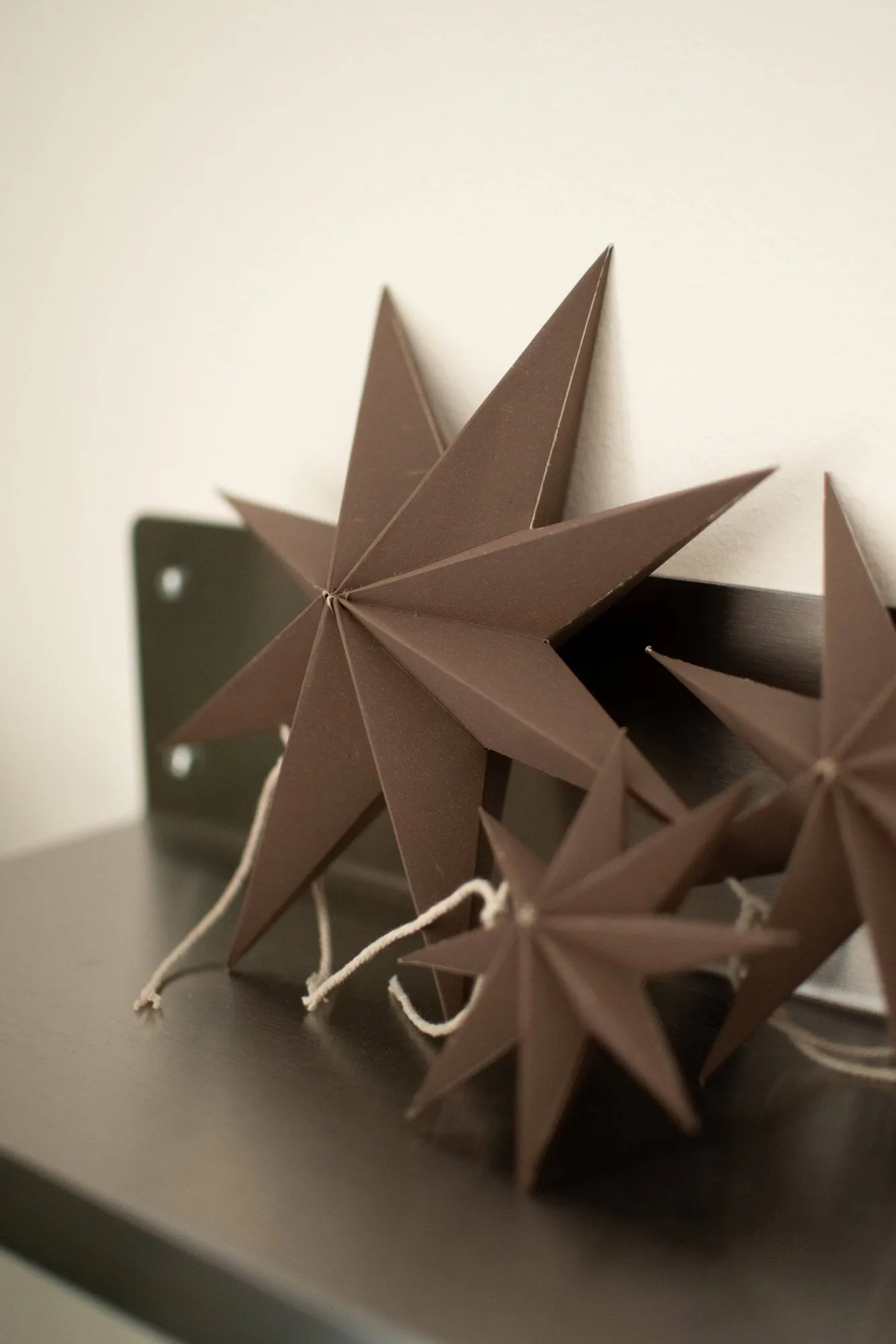 Paper winter star decoratiehanger, Brown, large, Ø19 cm DBKD