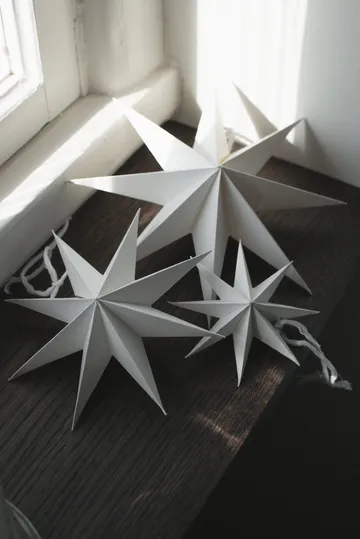 Paper winter star decoratiehanger - White, medium, Ø14 cm - DBKD