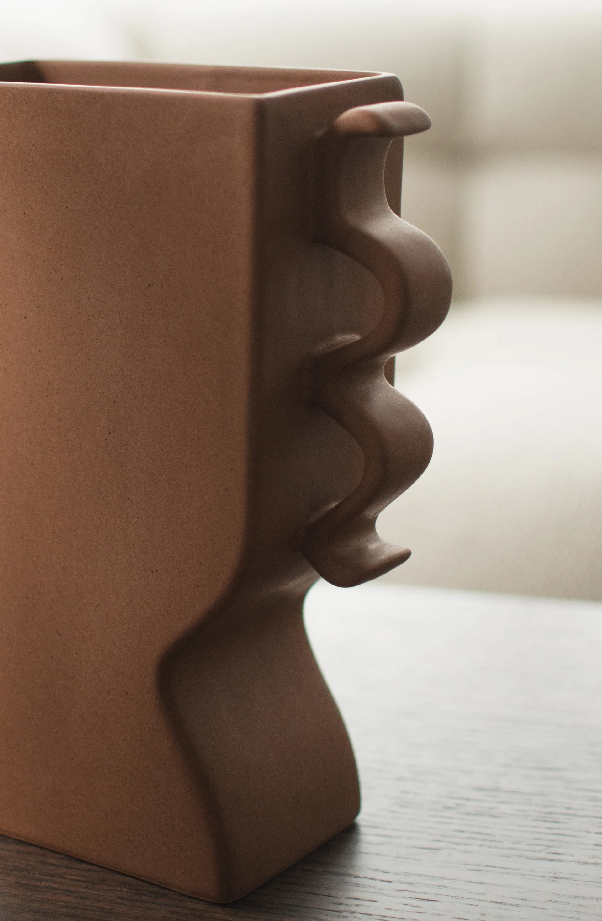 Platte vaas 33 cm, Bruin DBKD