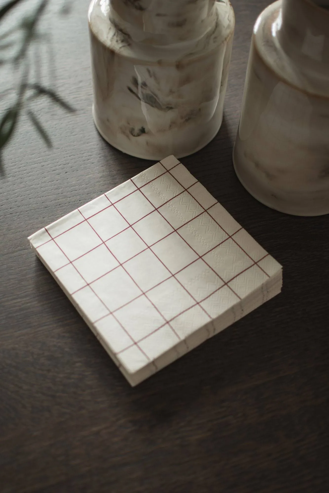 Square papieren servet 33x33 cm 20-pack, Dark red DBKD