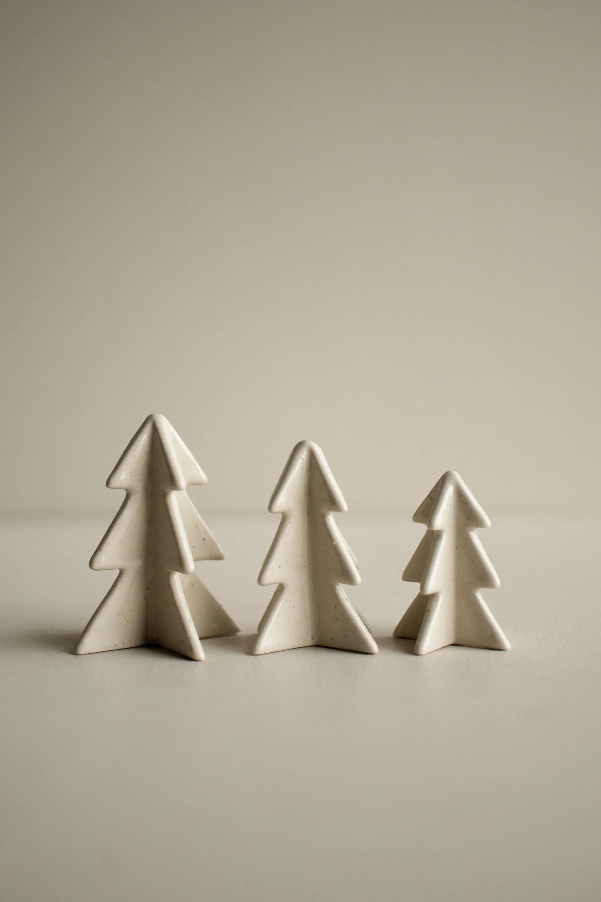 Winter boom decoratie, Vanille, 7 cm DBKD