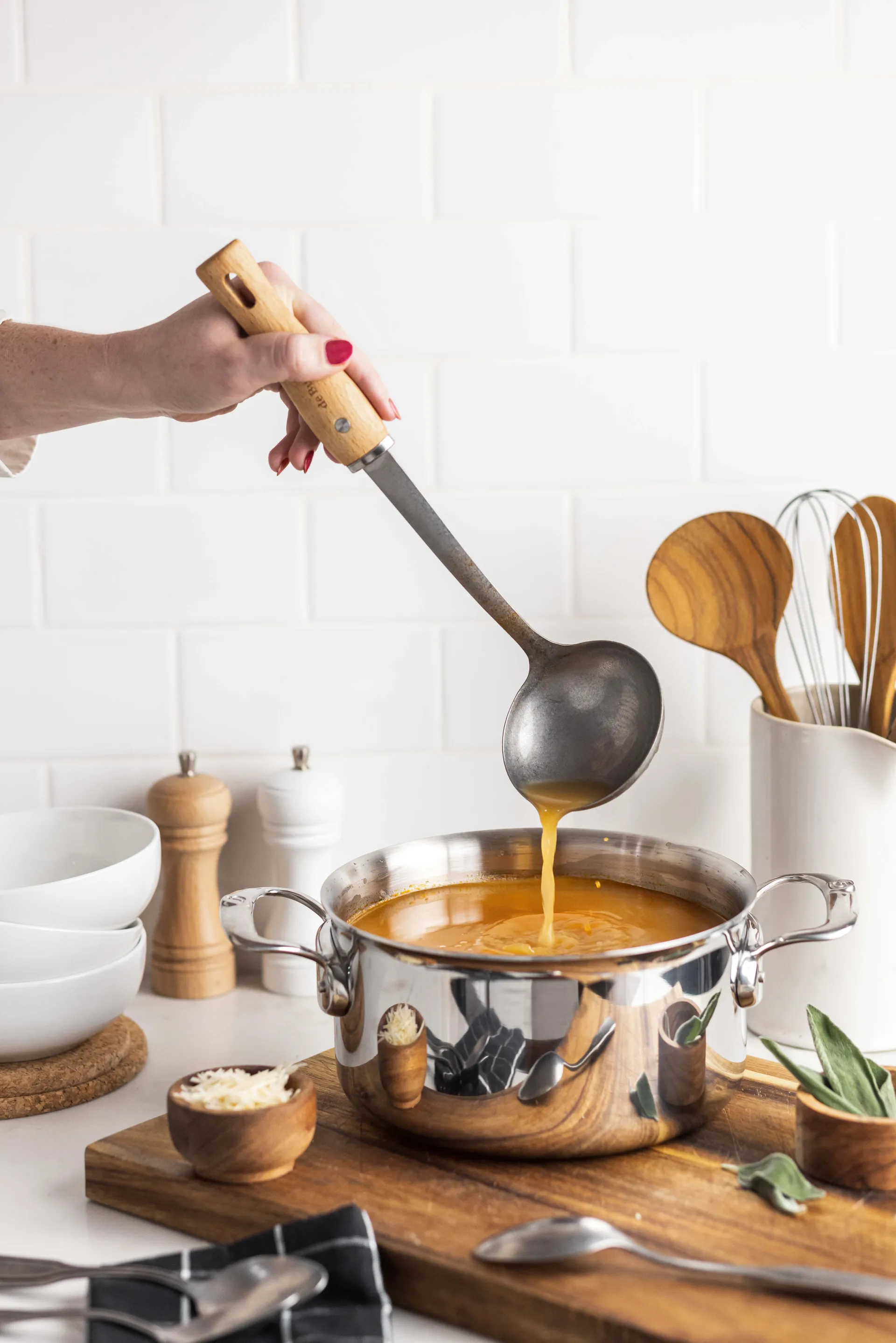 De Buyer B Bois soeplepel met houten handvat, Roestvrij staal De Buyer