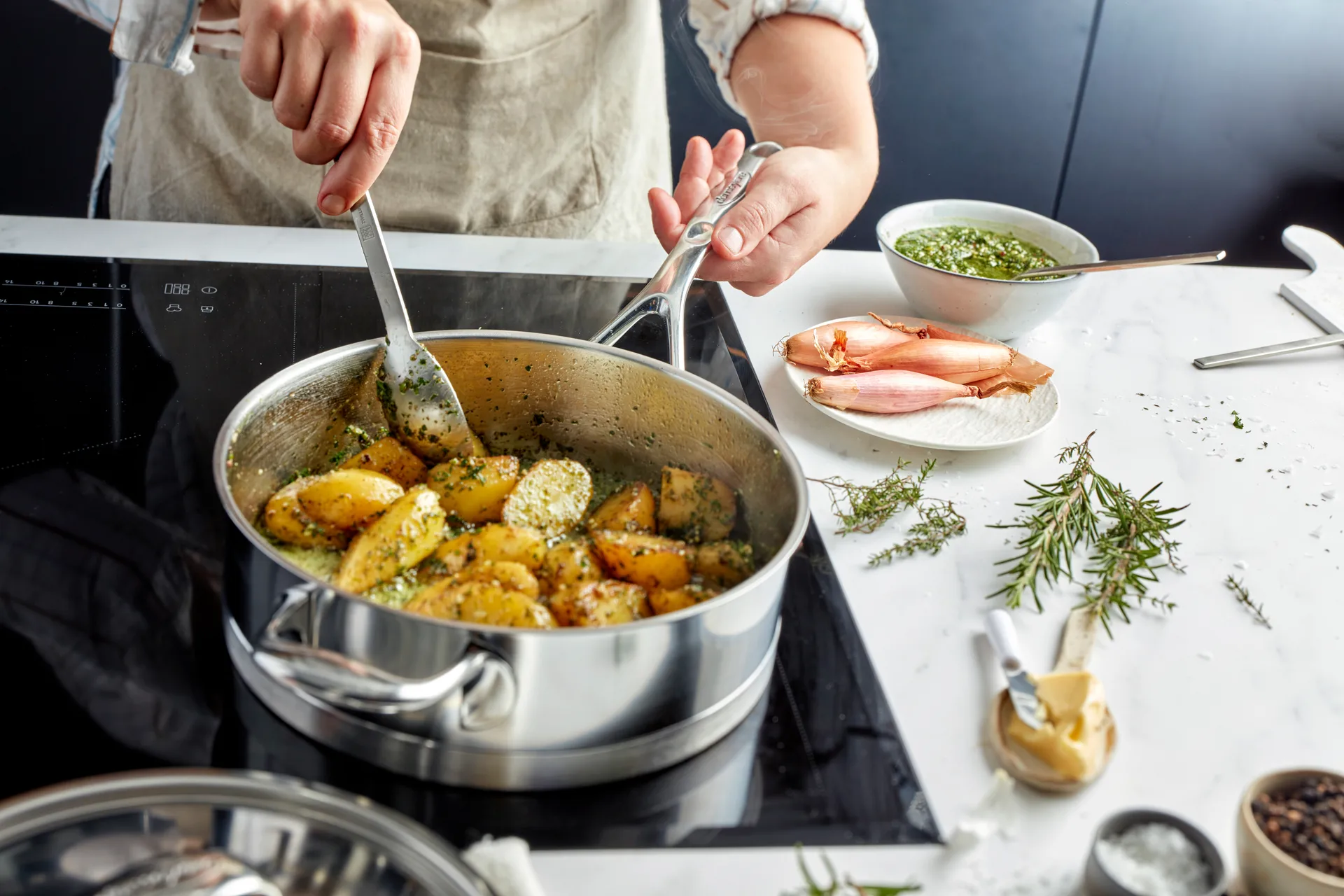 Atlantis 7 Outdoorpan met deksel roestvrij staal, Ø24 cm Demeyere