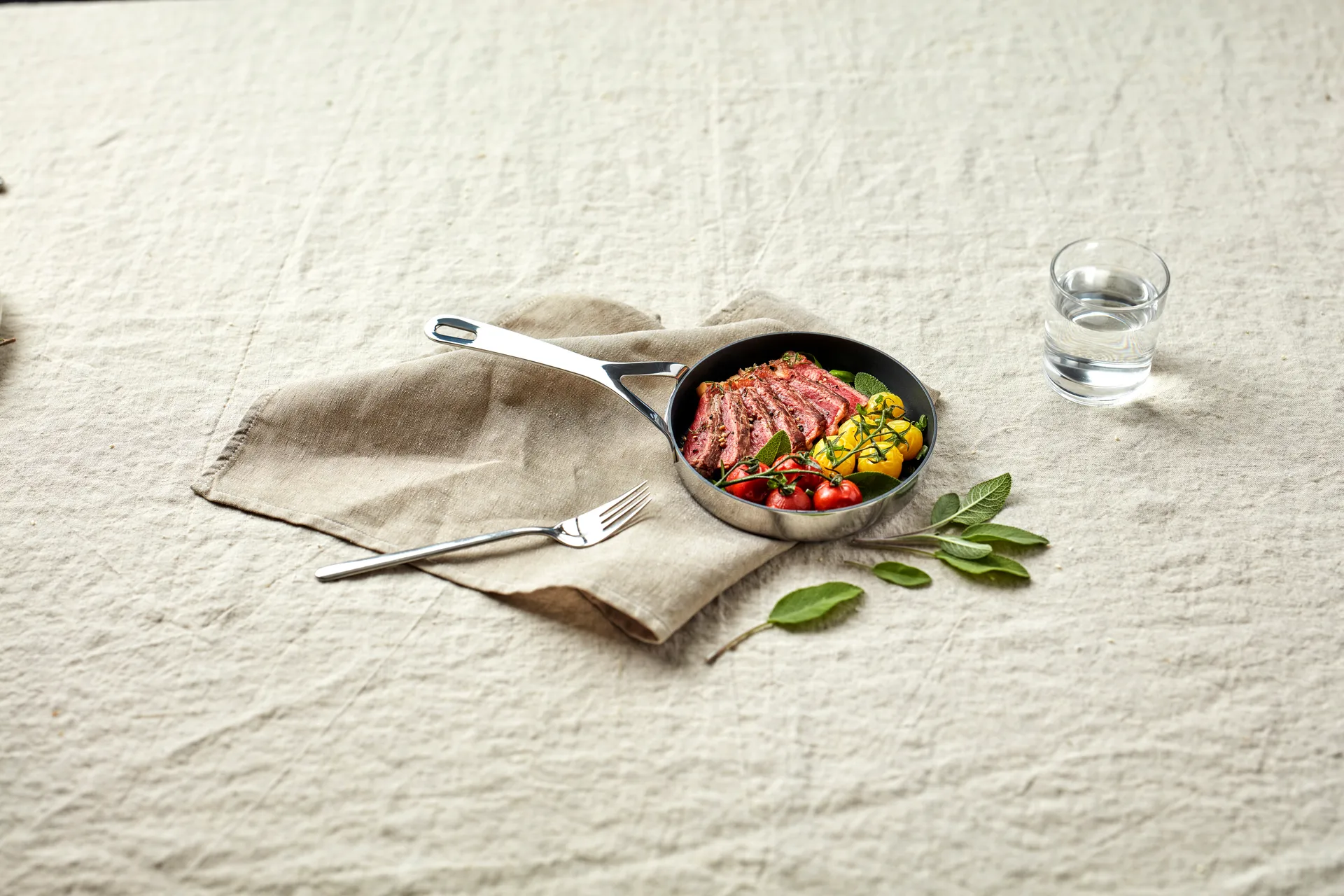 Specialties 3 koekenpan mini duralside ultra 3-ply, Ø16 cm Demeyere