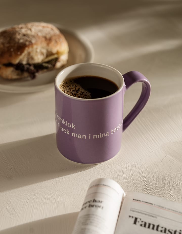 Astrid Lindgren mok - I am handsome, paars-Zweeds Design House Stockholm