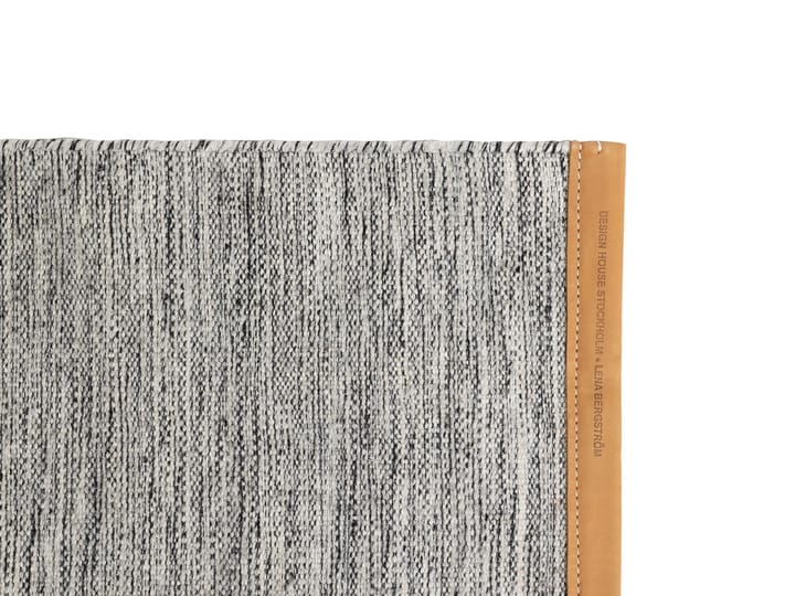 Björk tapijt groot lichtgrijs, 200 x 300 cm. Design House Stockholm