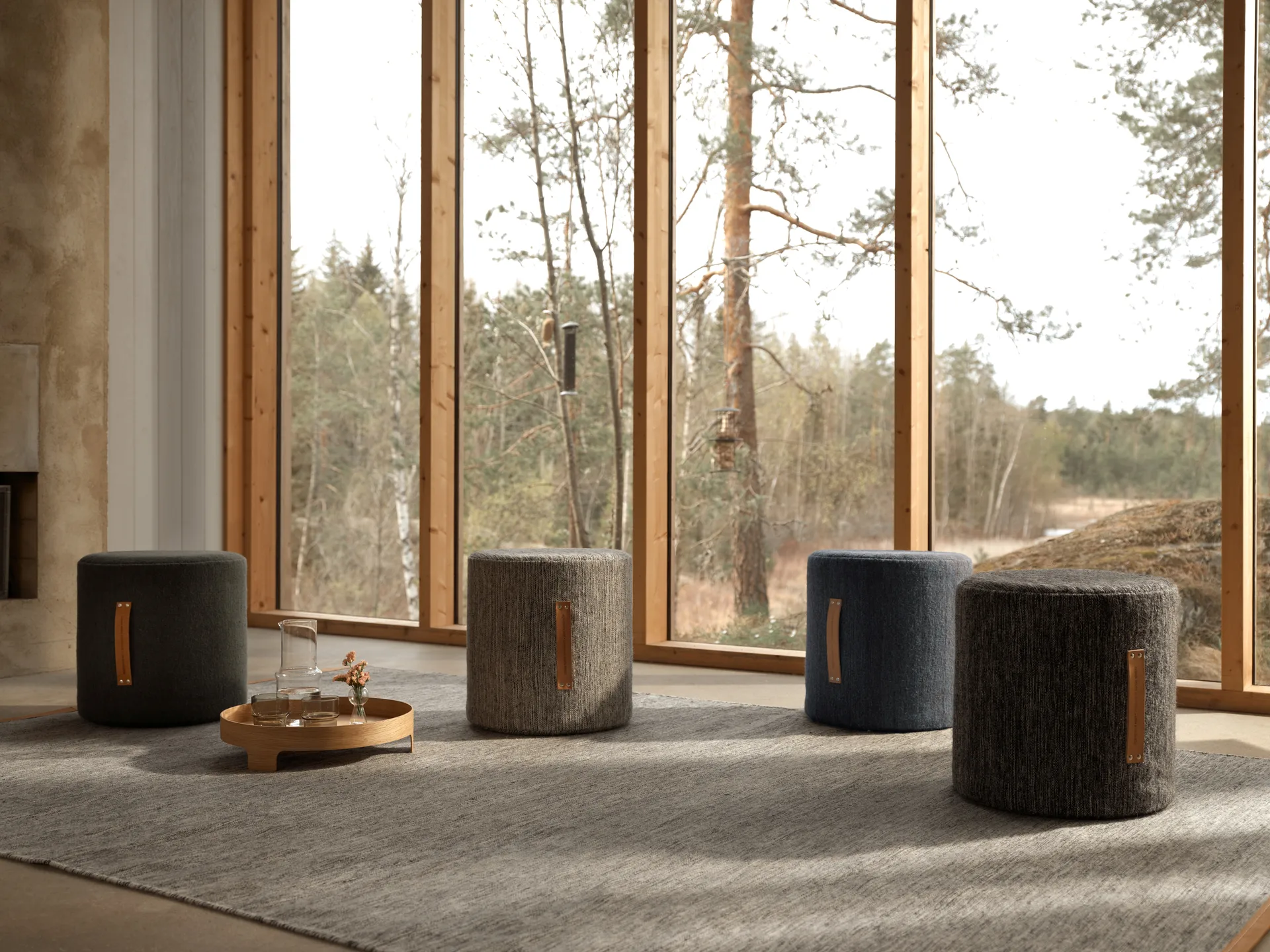 Björk zitpoef, Blauw Design House Stockholm