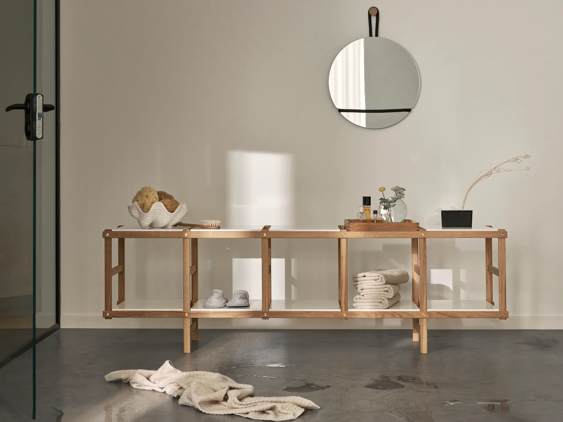 Frame rek laag, Eiken-wit Design House Stockholm