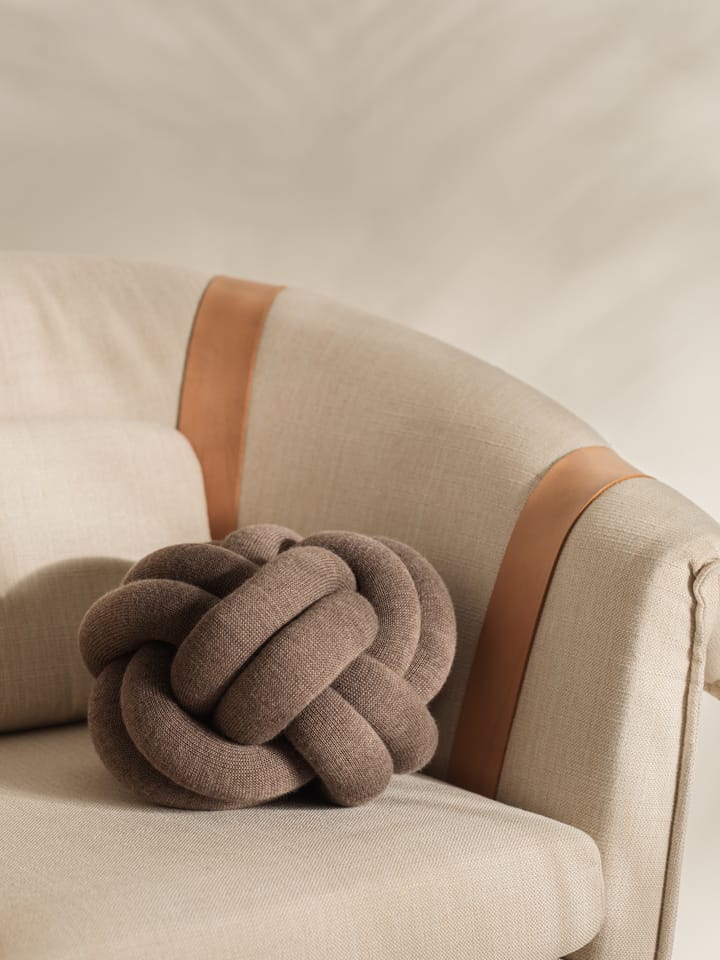 Knot kussen, Brown Design House Stockholm