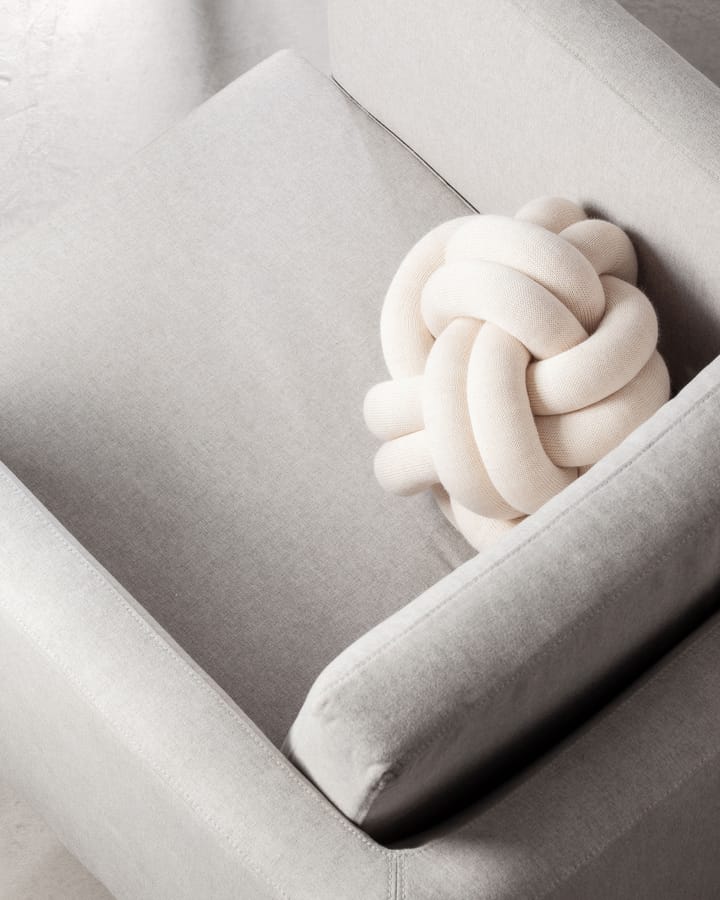 Knot kussen, Cream Design House Stockholm