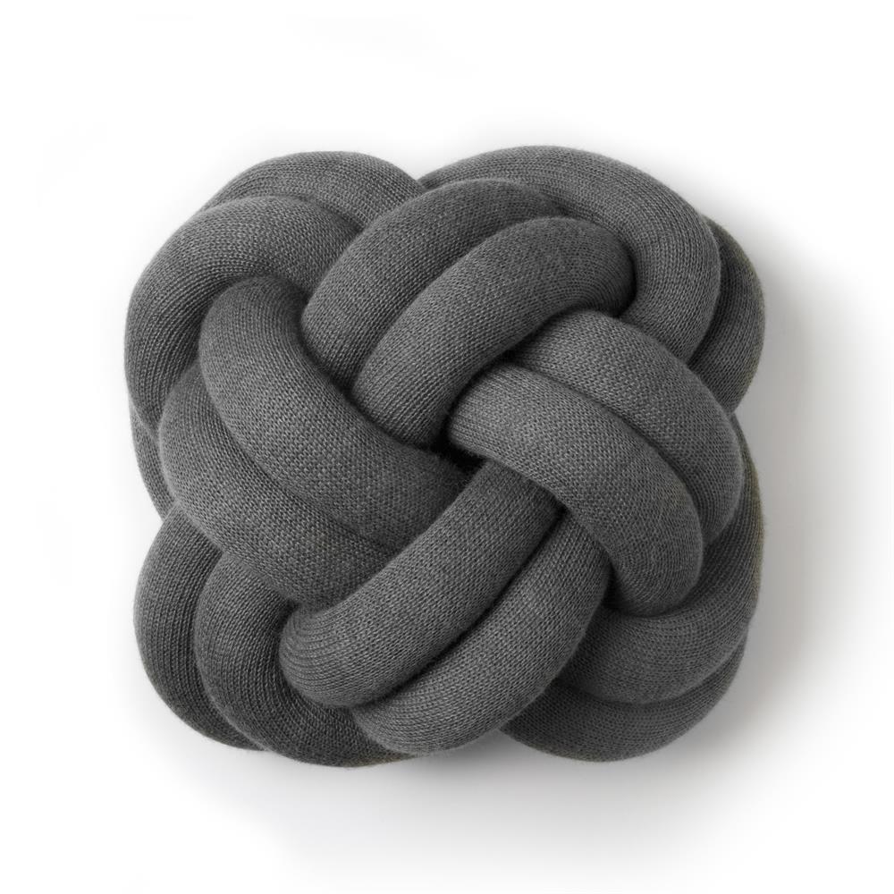 Design House Stockholm Knot kussen grijs | Scandinavisch Interieur | Kussens | Grijs