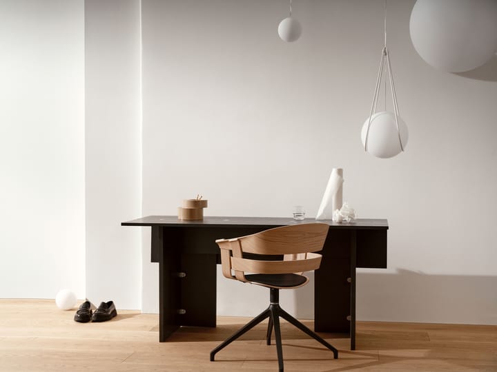 Kosmos houder zwart - middel - Design House Stockholm