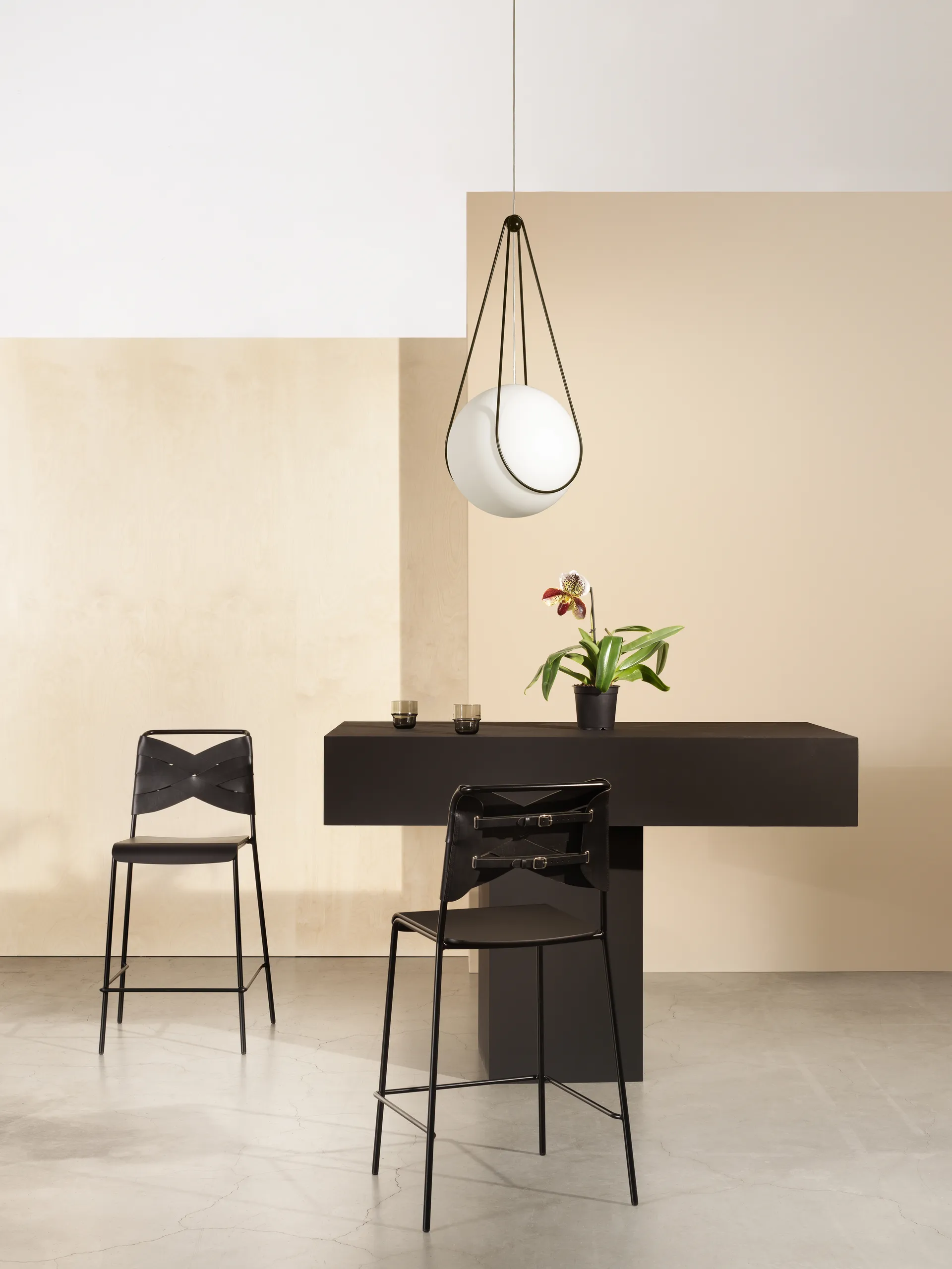 Kosmos houder zwart, middel Design House Stockholm