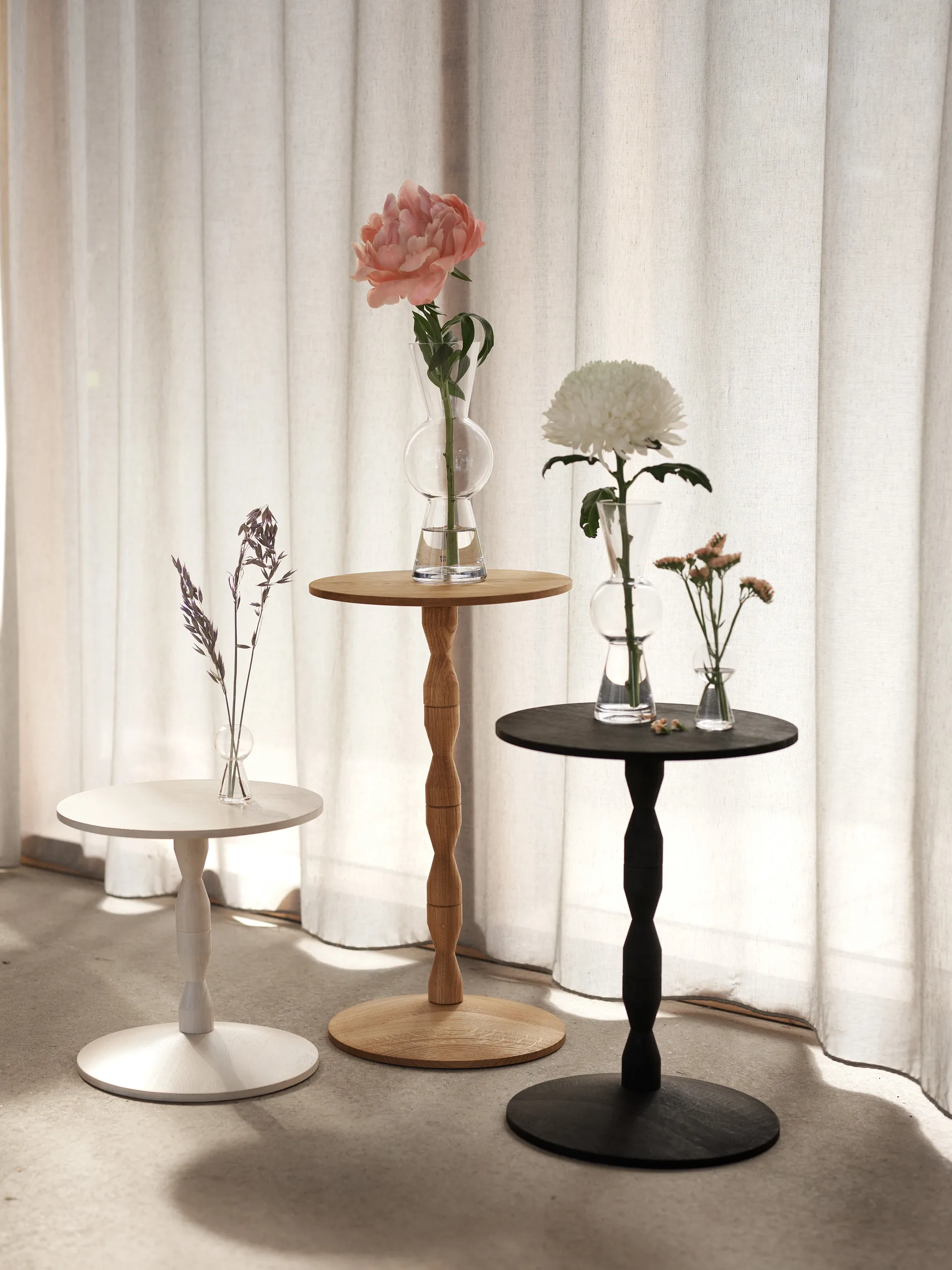 Pedestal tafel Ø31x67,5 cm, Black Design House Stockholm