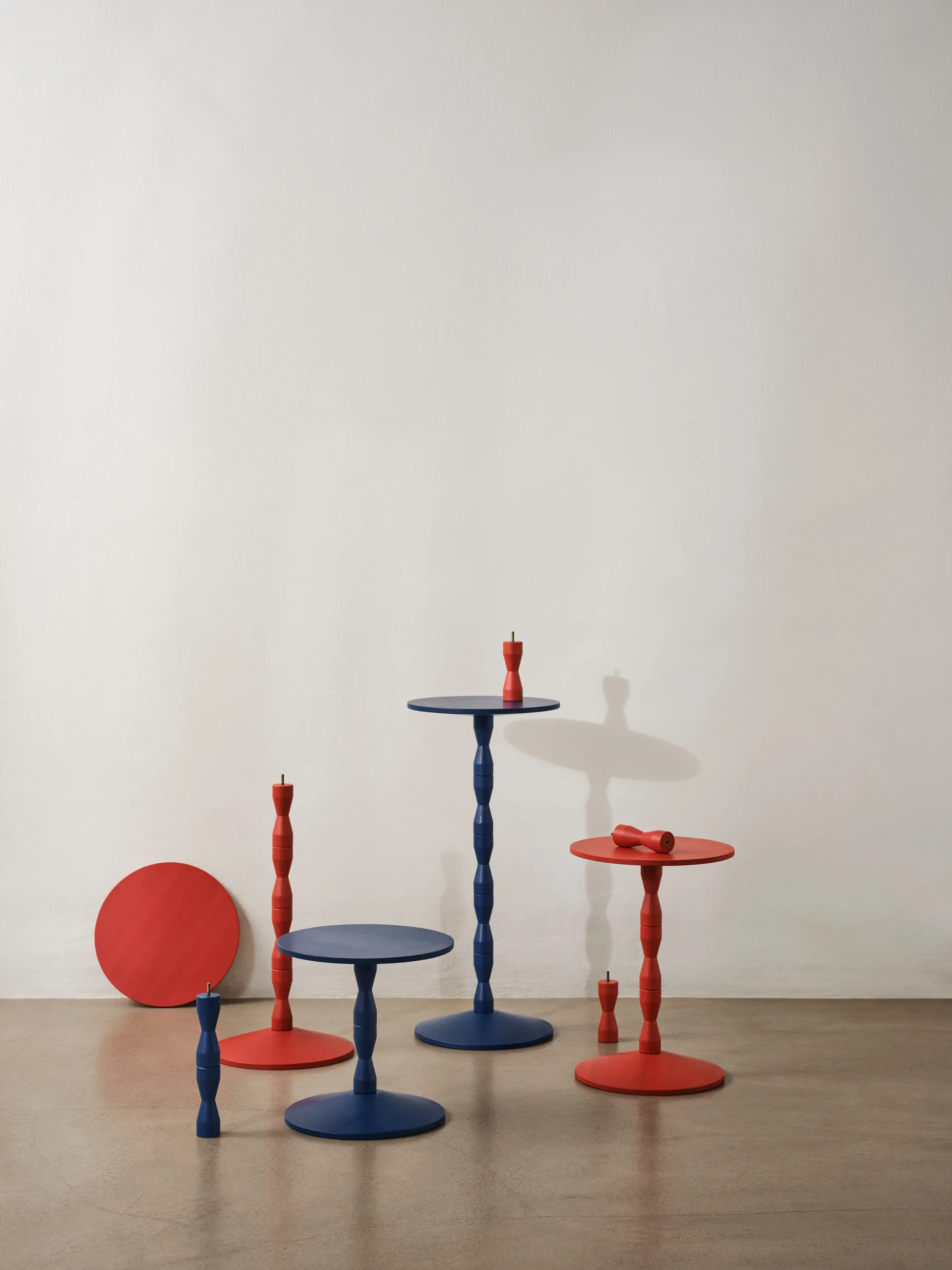 Pedestal tafel Ø31x67,5 cm, Red Design House Stockholm