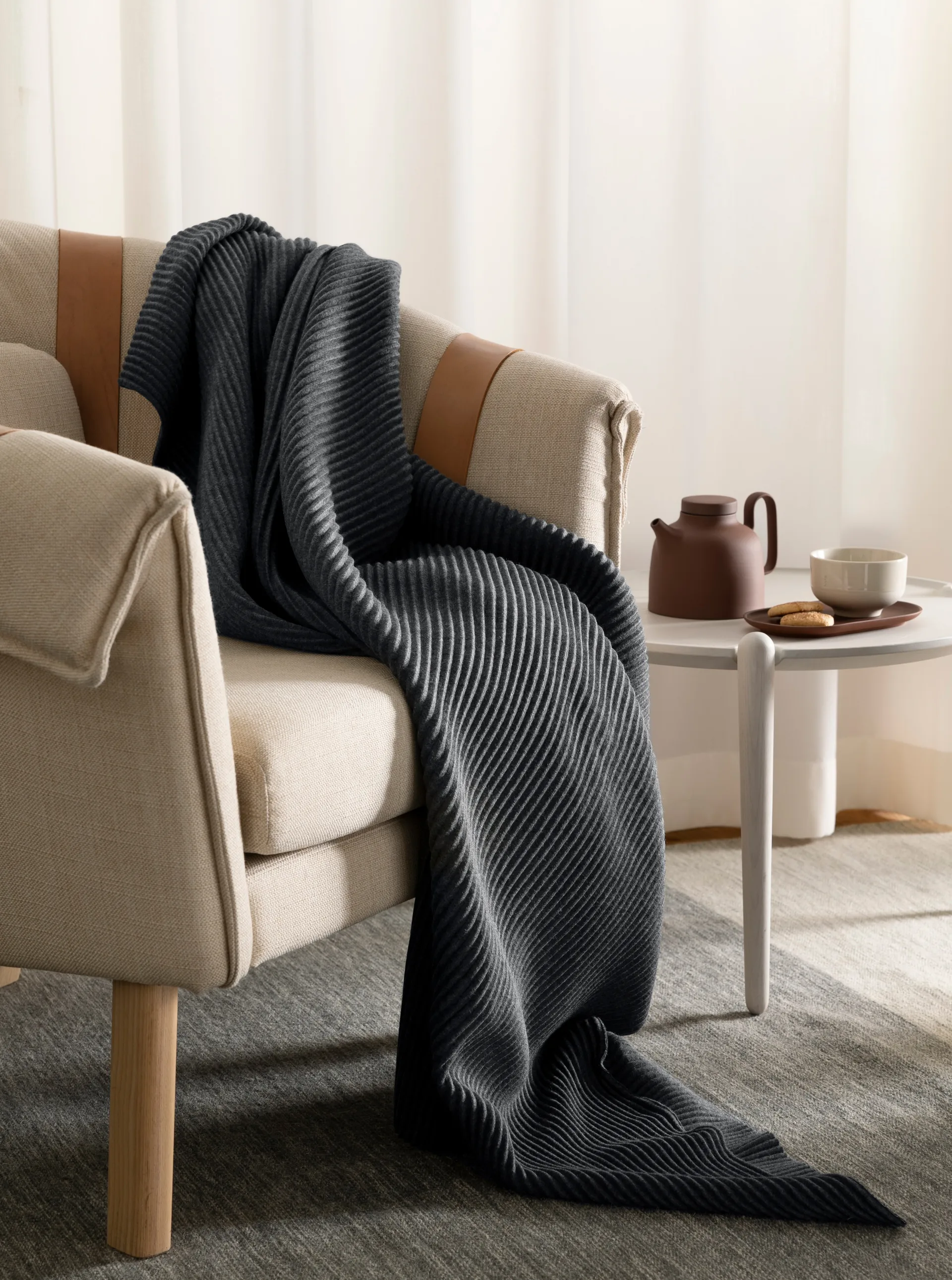 Pleece deken 140x160 cm, Donkergrijs Design House Stockholm