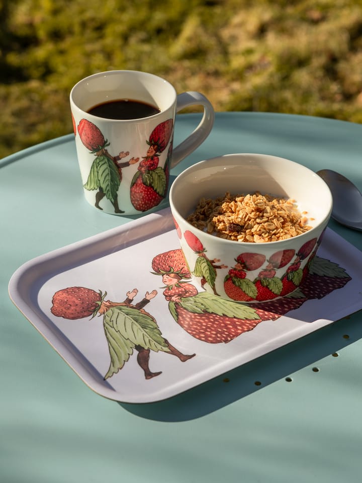 The Strawberry Family dienblad 20x27 cm, White Design House Stockholm
