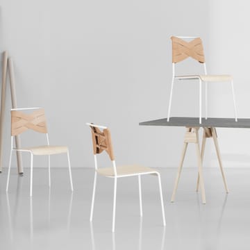 Torso Stoel - eikenhout, natuurkleurig leer, verchroomde poten - Design House Stockholm
