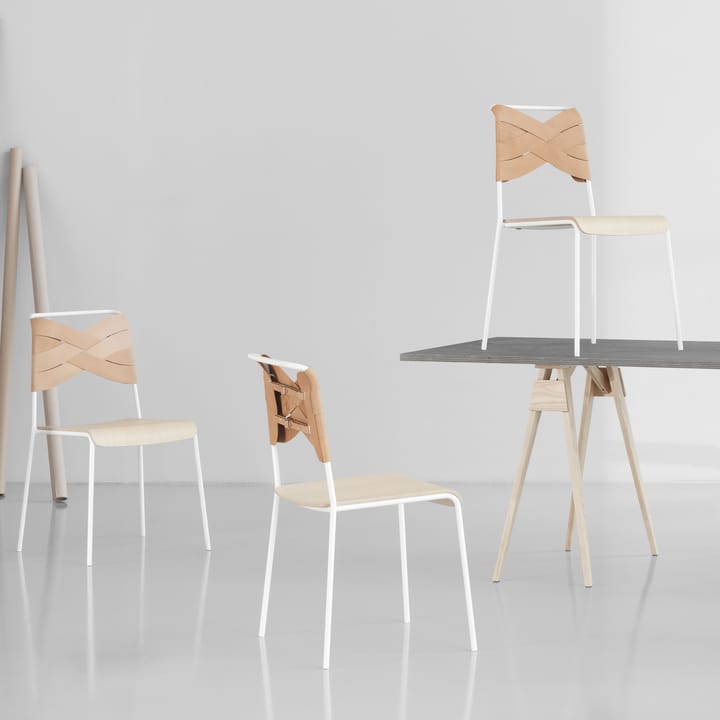 Torso Stoel, eikenhout, natuurkleurig leer, verchroomde poten Design House Stockholm