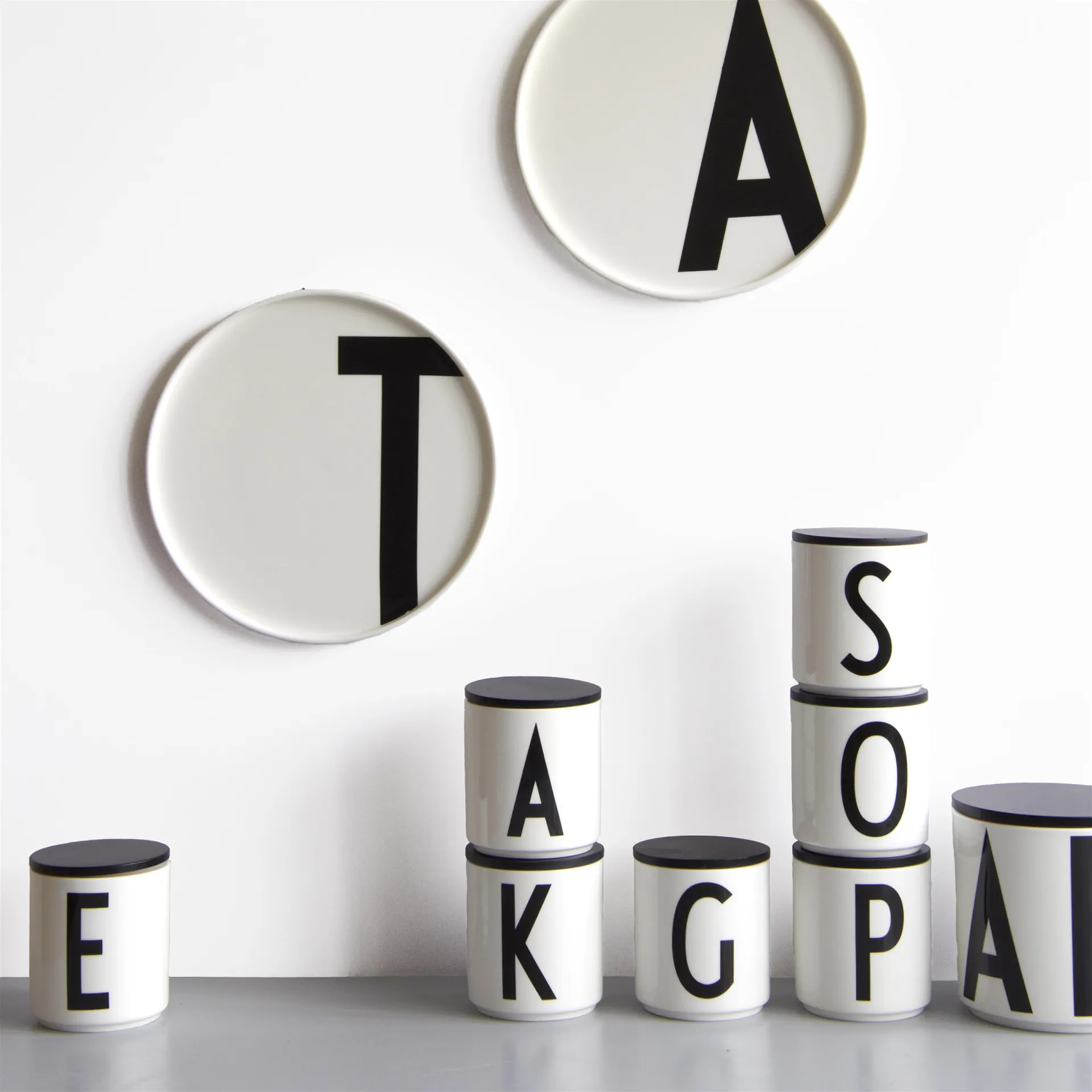 Design Letters beker, J Design Letters