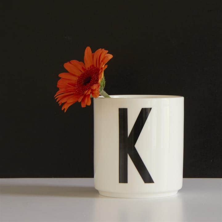 Design Letters beker, K Design Letters