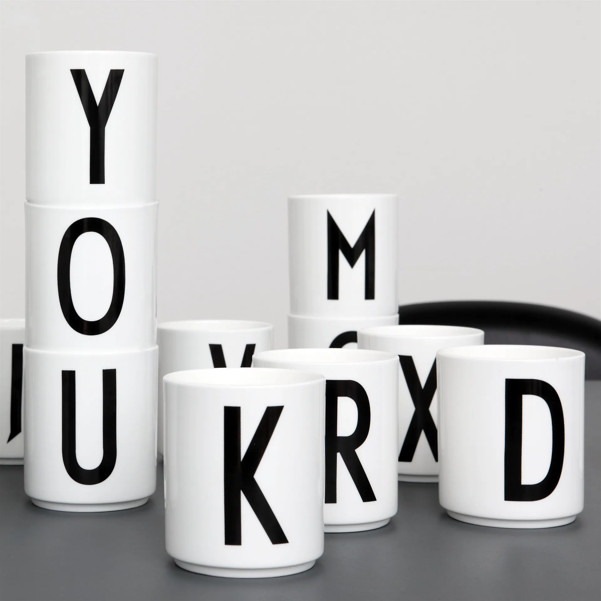 Design Letters beker, K Design Letters