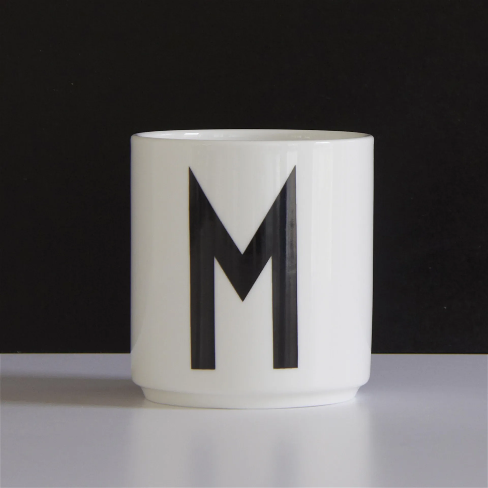 Design Letters beker, M Design Letters
