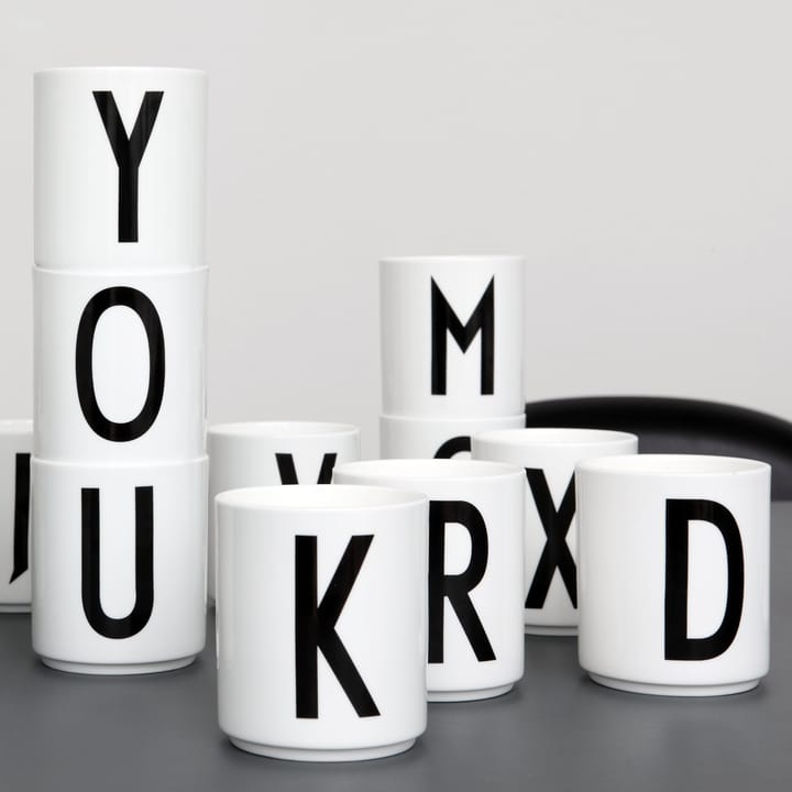 Design Letters beker, R Design Letters