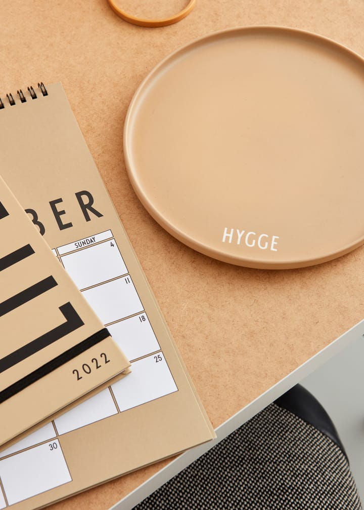 Design Letters favoriet bord Ø22 cm, Hygge-beige Design Letters