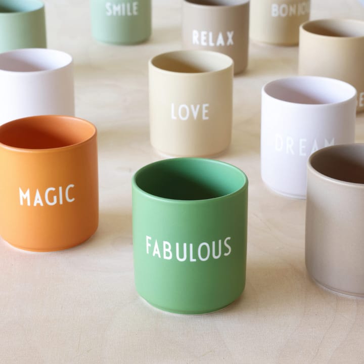 Design Letters favoriete mok 25 cl, Green Design Letters