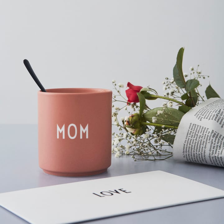 Design Letters favoriete mok 25 cl - Mom/Love-nude - Design Letters