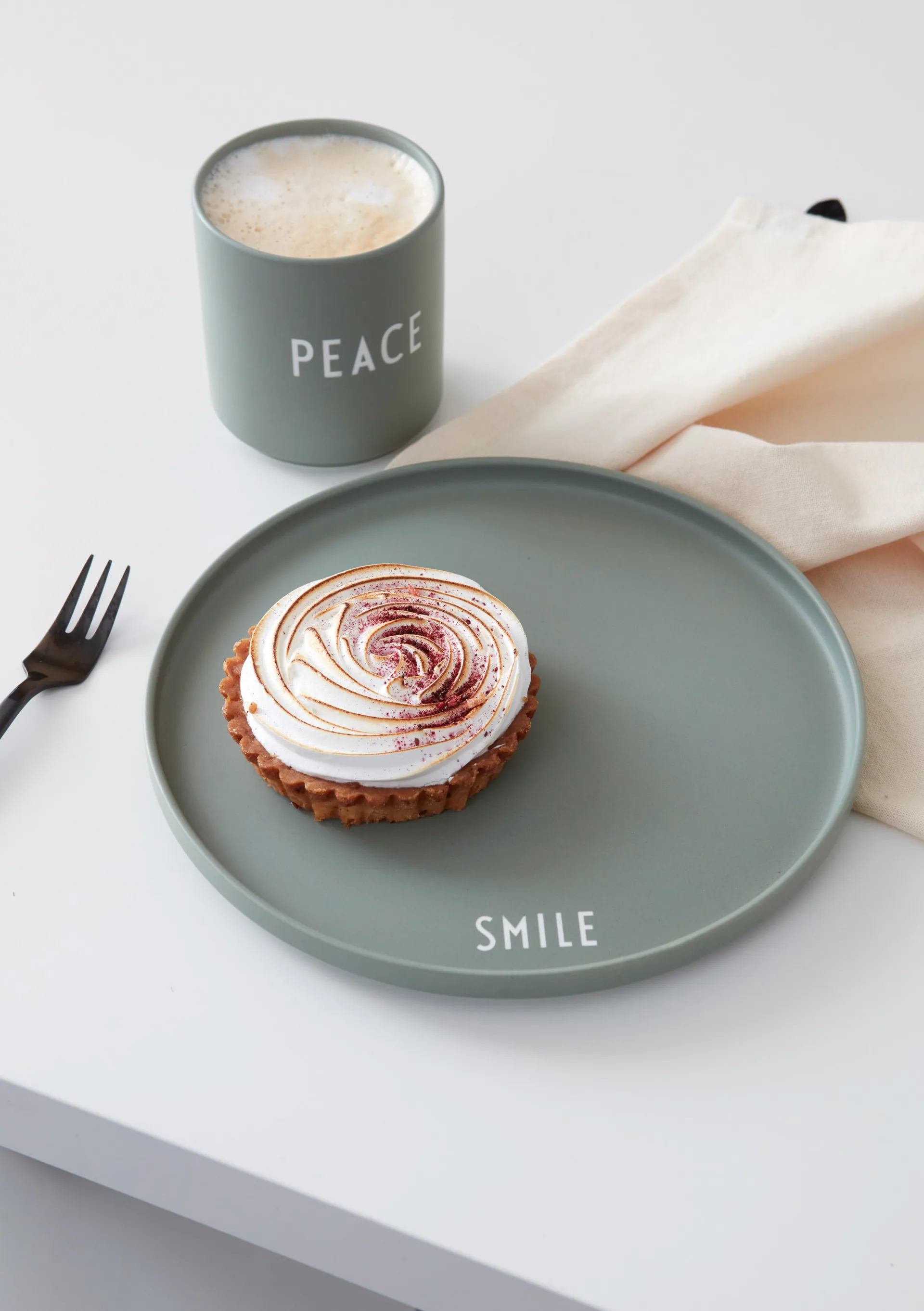 Design Letters favoriete mok 25 cl, Peace-green Design Letters