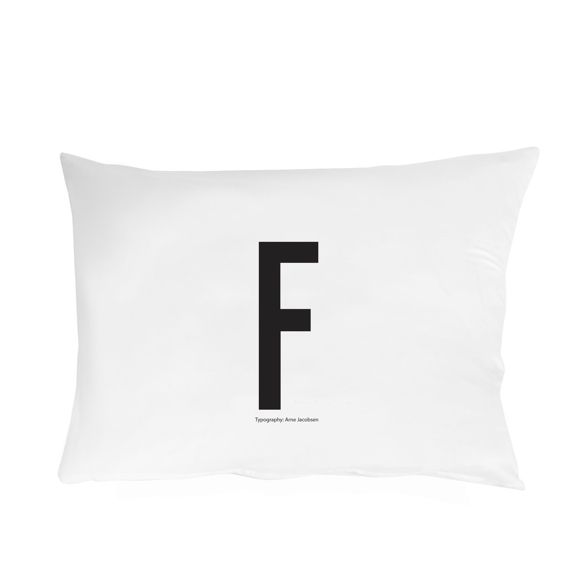 Design Letters kussenhoes 70 x 50 cm. F | Scandinavisch Interieur | Kussenslopen | Wit