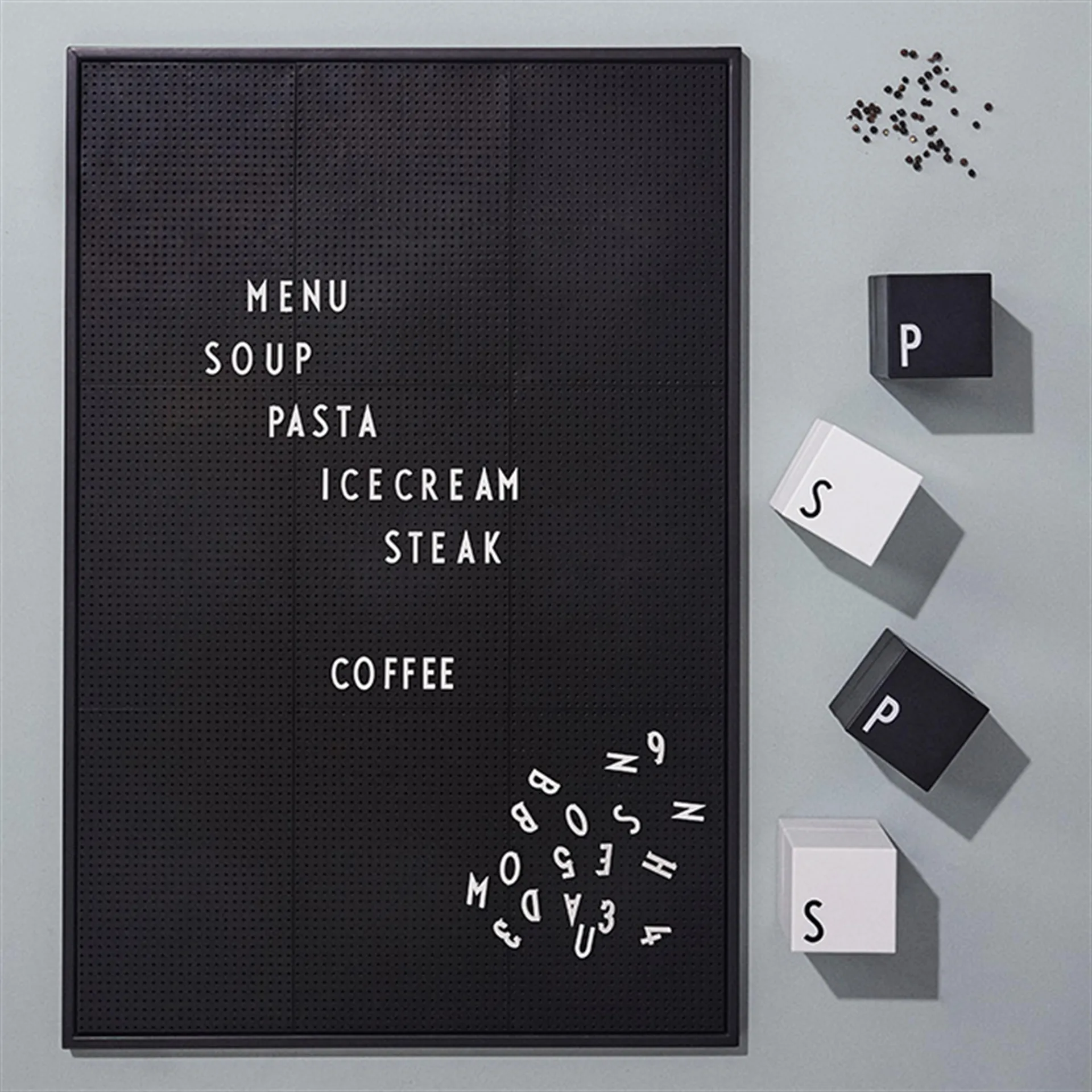 Design Letters letterbox, witte letters Design Letters