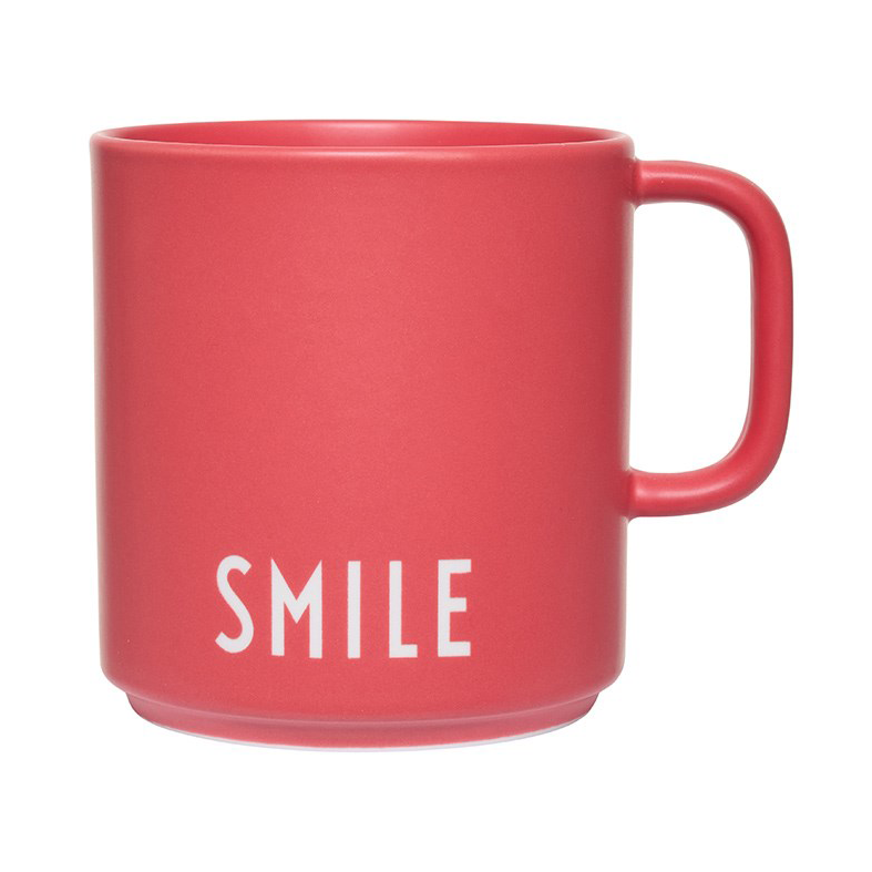 Design Letters lievelingsbeker met oor 25 cl Red | Scandinavisch Interieur | Koffiekoppen | Rood