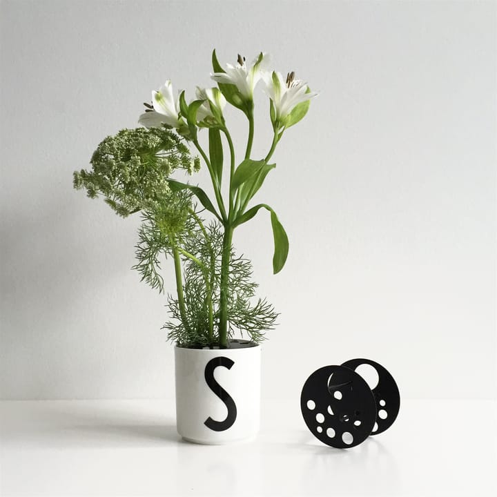 Design Letters plantenhouder Ø6.7 cm, zwart Design Letters