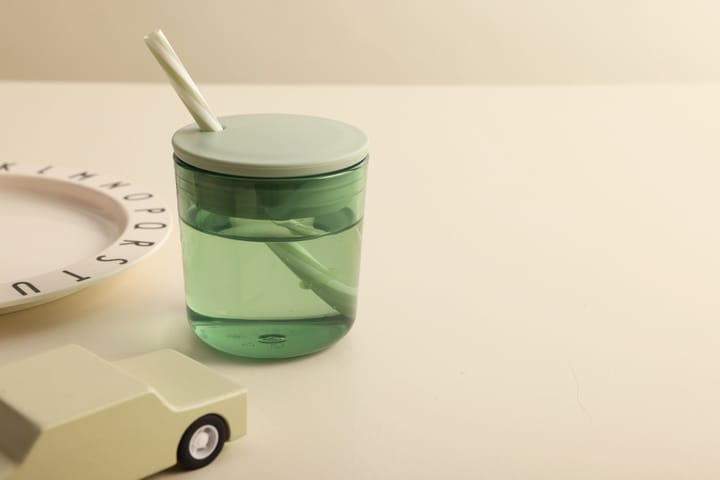 Design Letters rietje met deksel, Green Design Letters