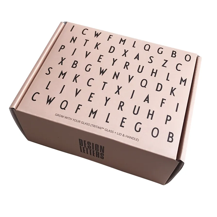 Grow with your cup beker, Nude Design Letters